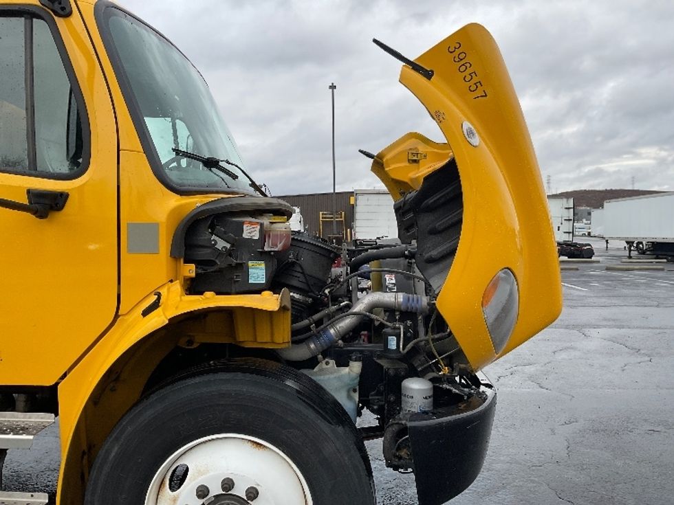 Medium Duty Box Truck-Light and Medium Duty Trucks-Freightliner-2022-M2-Akron-OH-218,946\n\t\tmiles-$ 53,750 - Image 23