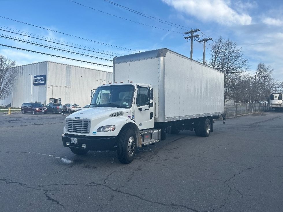 Medium Duty Box Truck-Light and Medium Duty Trucks-Freightliner-2022-M2-Albany-NY-118,937\n\t\tmiles-$ 69,250 - Image 3