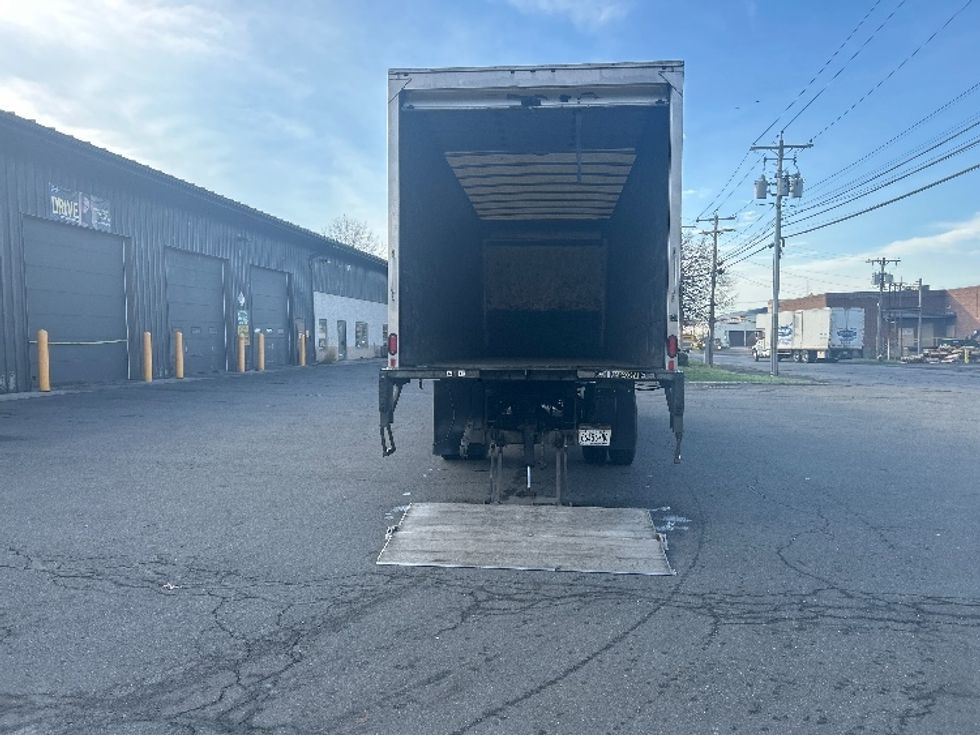 Medium Duty Box Truck-Light and Medium Duty Trucks-Freightliner-2022-M2-Albany-NY-118,937\n\t\tmiles-$ 69,250 - Image 9
