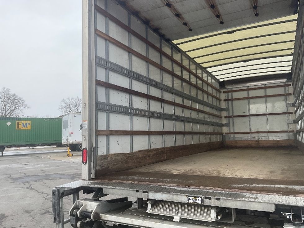 Medium Duty Box Truck-Light and Medium Duty Trucks-Freightliner-2022-M2-Albany-NY-175,428\n\t\tmiles-$ 48,000 - Image 11