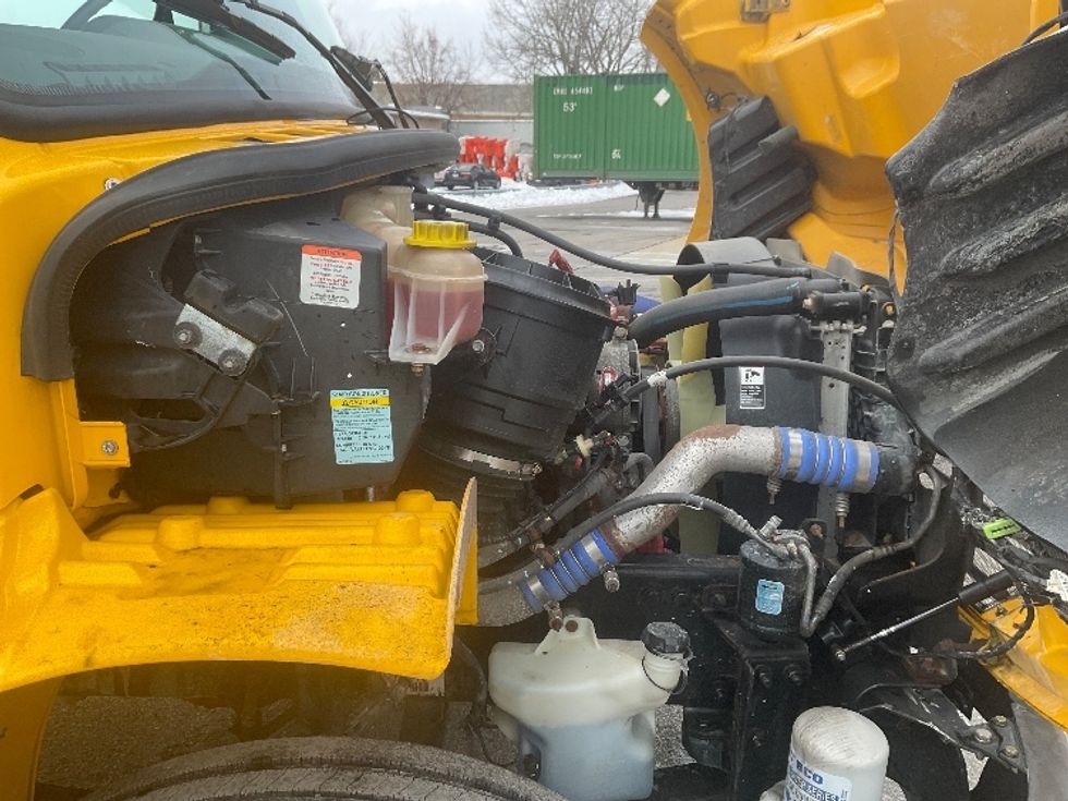 Medium Duty Box Truck-Light and Medium Duty Trucks-Freightliner-2022-M2-Albany-NY-175,428\n\t\tmiles-$ 48,000 - Image 23