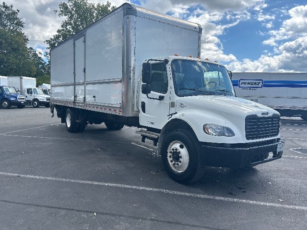 Medium Duty Box Truck-Light and Medium Duty Trucks-Freightliner-2022-M2-Albany-NY-185,071\n\t\tmiles-$ 65,250 - Image 1