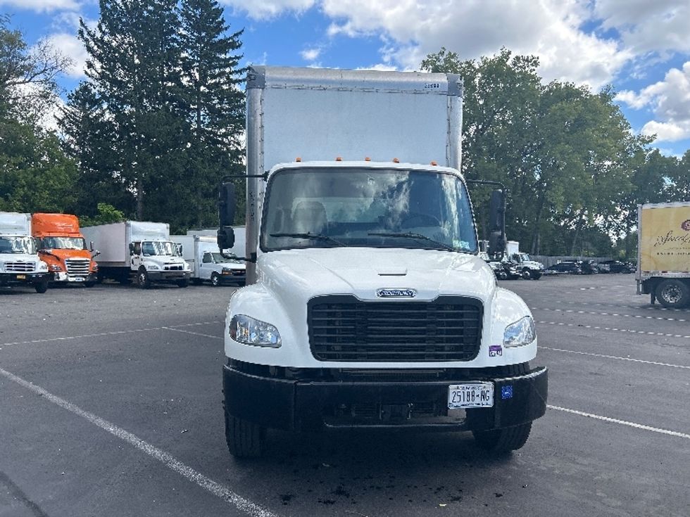 Medium Duty Box Truck-Light and Medium Duty Trucks-Freightliner-2022-M2-Albany-NY-185,071\n\t\tmiles-$ 65,250 - Image 2