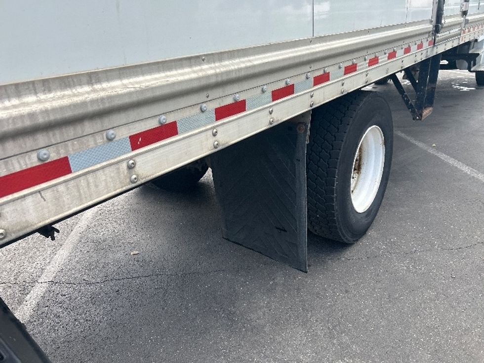 Medium Duty Box Truck-Light and Medium Duty Trucks-Freightliner-2022-M2-Albany-NY-185,071\n\t\tmiles-$ 65,250 - Image 24