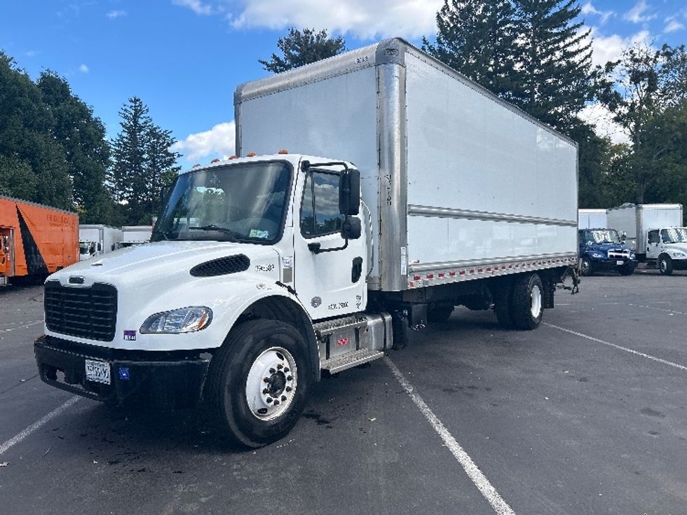 Medium Duty Box Truck-Light and Medium Duty Trucks-Freightliner-2022-M2-Albany-NY-185,071\n\t\tmiles-$ 65,250 - Image 3