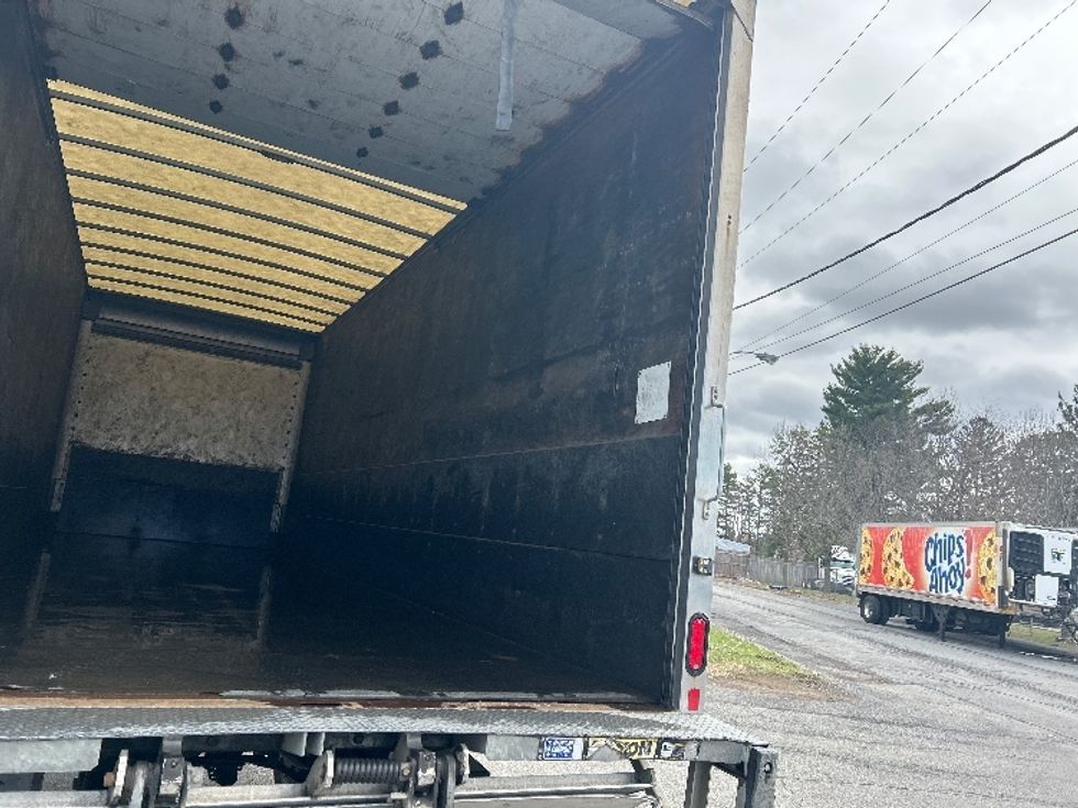 Medium Duty Box Truck-Light and Medium Duty Trucks-Freightliner-2022-M2-Albany-NY-91,637\n\t\tmiles-$ 72,500 - Image 11