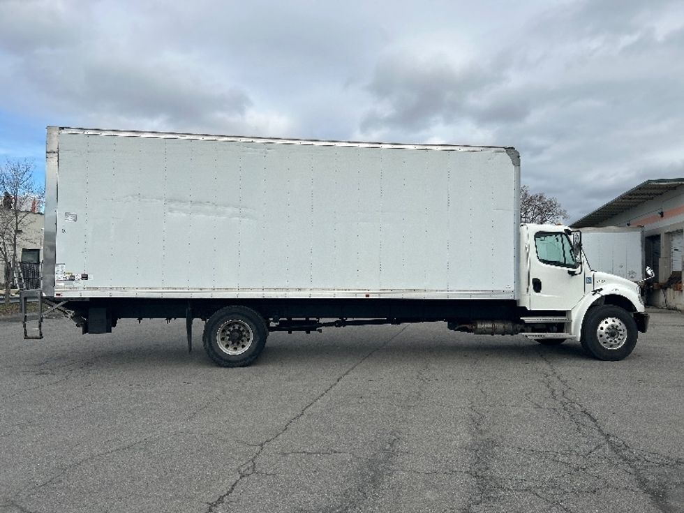 Medium Duty Box Truck-Light and Medium Duty Trucks-Freightliner-2022-M2-Albany-NY-91,637\n\t\tmiles-$ 72,500 - Image 14