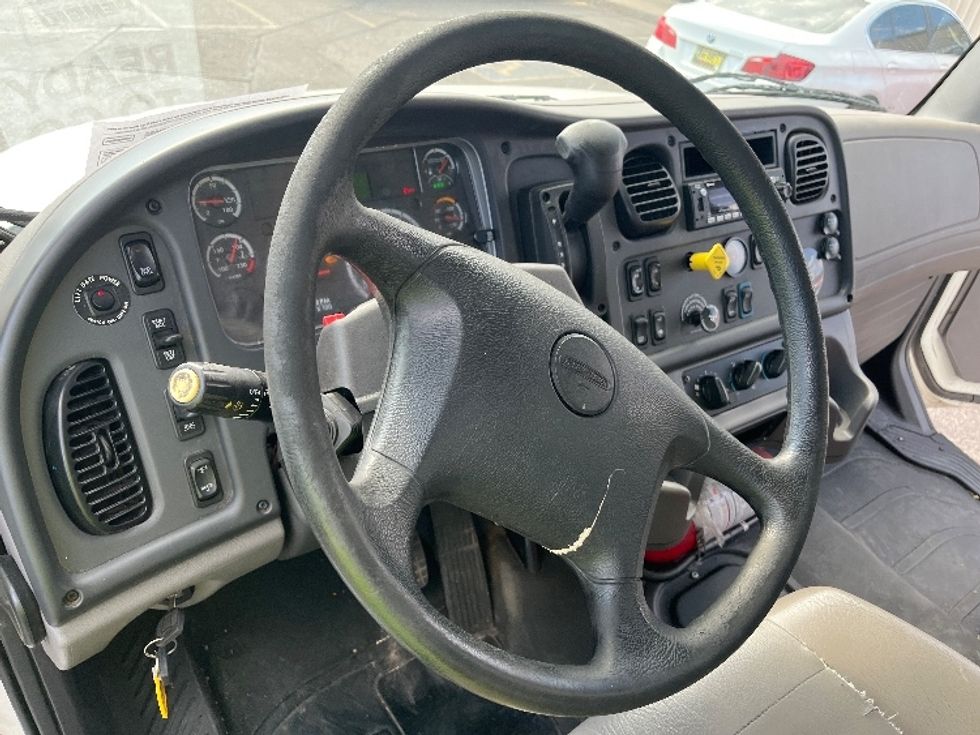 Medium Duty Box Truck-Light and Medium Duty Trucks-Freightliner-2022-M2-Albuquerque-NM-196,659\n\t\tmiles-$ 65,000 - Image 16