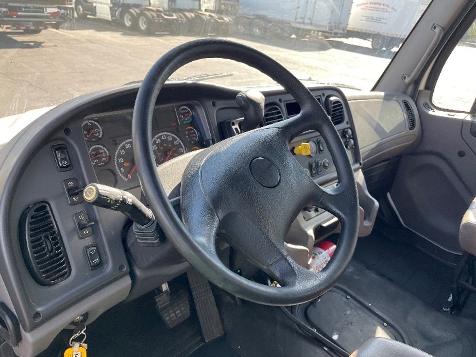Medium Duty Box Truck-Light and Medium Duty Trucks-Freightliner-2022-M2-Albuquerque-NM-360,123\n\t\tmiles-$ 35,500 - Image 16