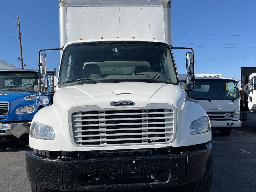 Medium Duty Box Truck-Light and Medium Duty Trucks-Freightliner-2022-M2-Albuquerque-NM-360,123\n\t\tmiles-$ 35,500 - Image 2