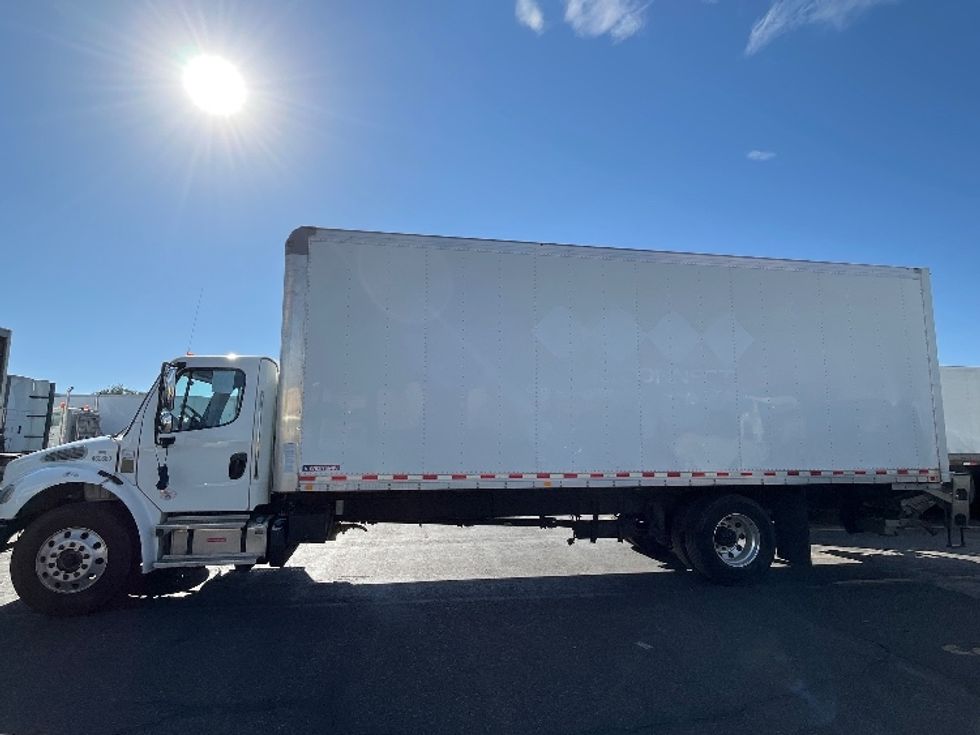 Medium Duty Box Truck-Light and Medium Duty Trucks-Freightliner-2022-M2-Albuquerque-NM-360,123\n\t\tmiles-$ 35,500 - Image 4