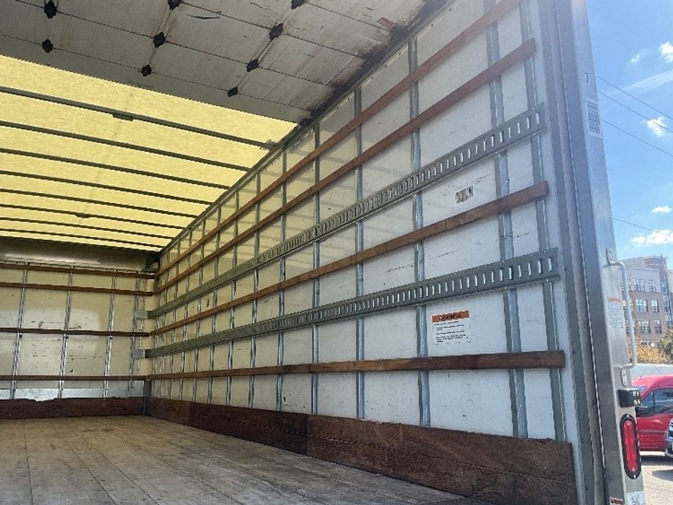 Medium Duty Box Truck-Light and Medium Duty Trucks-Freightliner-2022-M2-Alexandria-VA-256,489\n\t\tmiles-$ 47,250 - Image 12