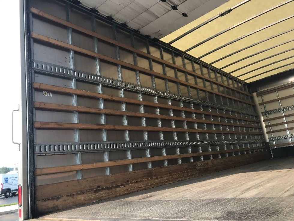 Medium Duty Box Truck-Light and Medium Duty Trucks-Freightliner-2022-M2-Allentown-PA-107,566\n\t\tmiles-$ 75,000 - Image 11