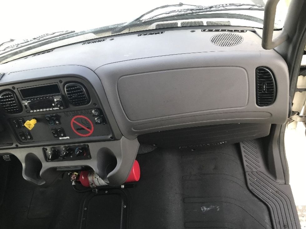 Medium Duty Box Truck-Light and Medium Duty Trucks-Freightliner-2022-M2-Allentown-PA-107,566\n\t\tmiles-$ 75,000 - Image 21