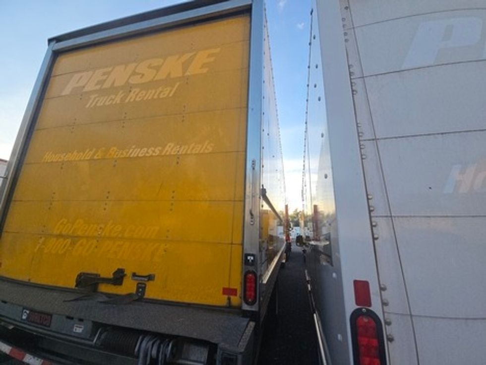 Medium Duty Box Truck-Light and Medium Duty Trucks-Freightliner-2022-M2-Apopka-FL-222,664\n\t\tmiles-$ 50,750 - Image 4