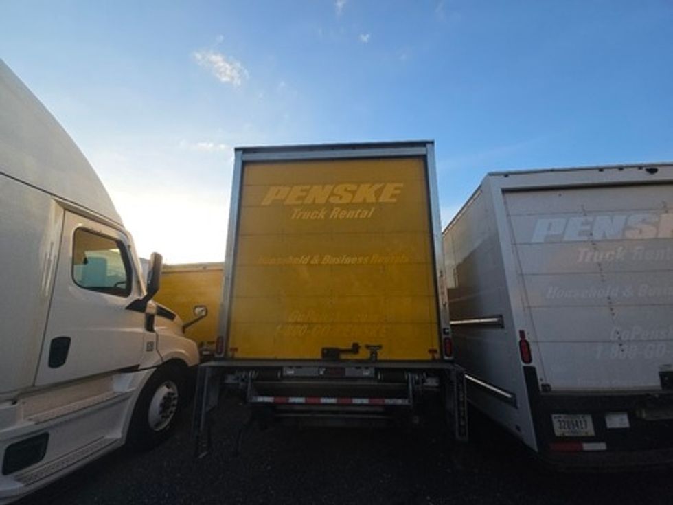 Medium Duty Box Truck-Light and Medium Duty Trucks-Freightliner-2022-M2-Apopka-FL-222,664\n\t\tmiles-$ 50,750 - Image 6