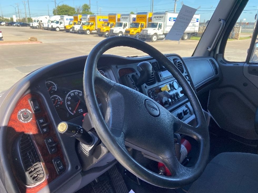 Medium Duty Box Truck-Light and Medium Duty Trucks-Freightliner-2022-M2-Arlington-TX-319,583\n\t\tmiles-$ 36,500 - Image 17