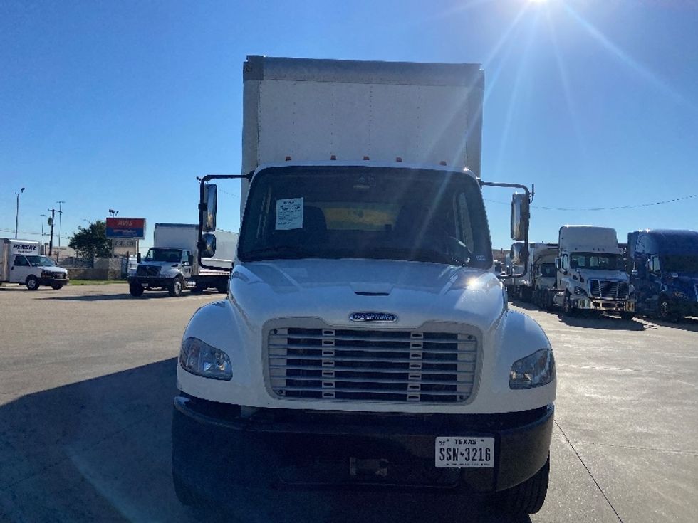 Medium Duty Box Truck-Light and Medium Duty Trucks-Freightliner-2022-M2-Arlington-TX-319,583\n\t\tmiles-$ 36,500 - Image 2