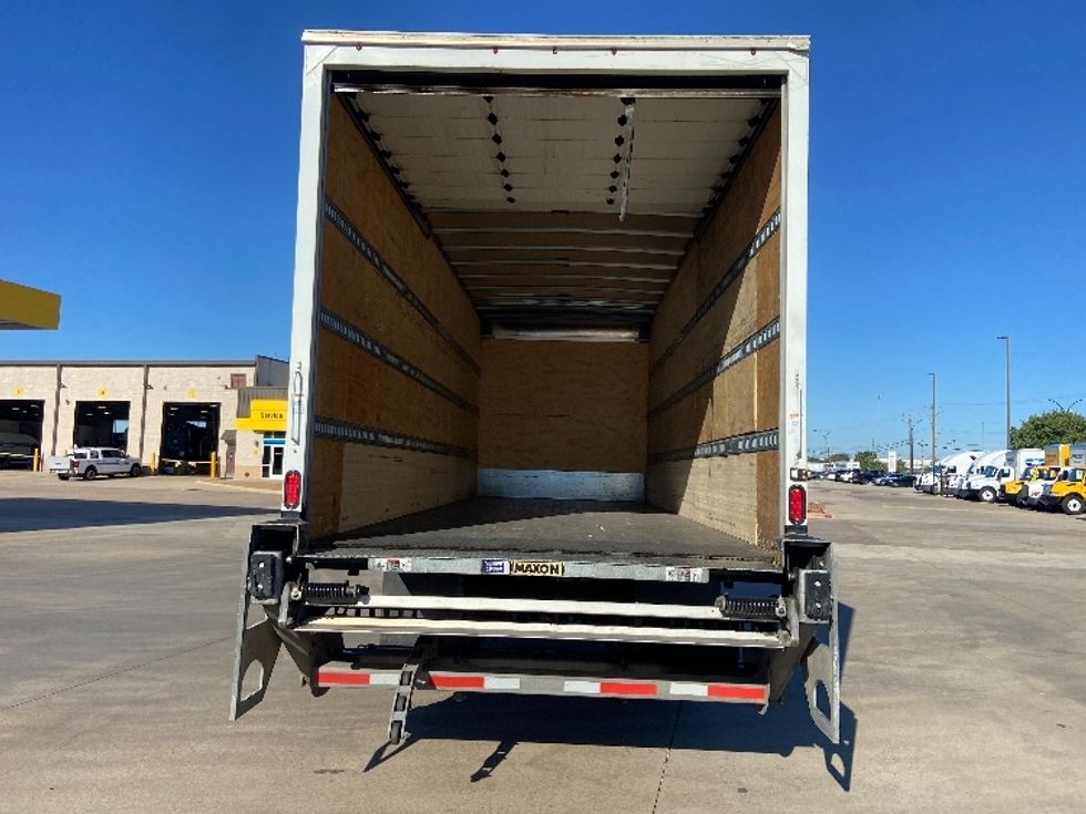 Medium Duty Box Truck-Light and Medium Duty Trucks-Freightliner-2022-M2-Arlington-TX-319,583\n\t\tmiles-$ 36,500 - Image 8