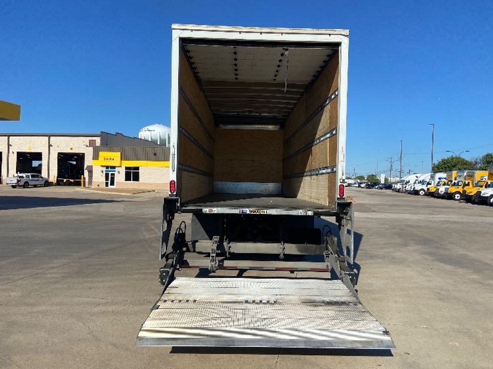 Medium Duty Box Truck-Light and Medium Duty Trucks-Freightliner-2022-M2-Arlington-TX-319,583\n\t\tmiles-$ 36,500 - Image 9
