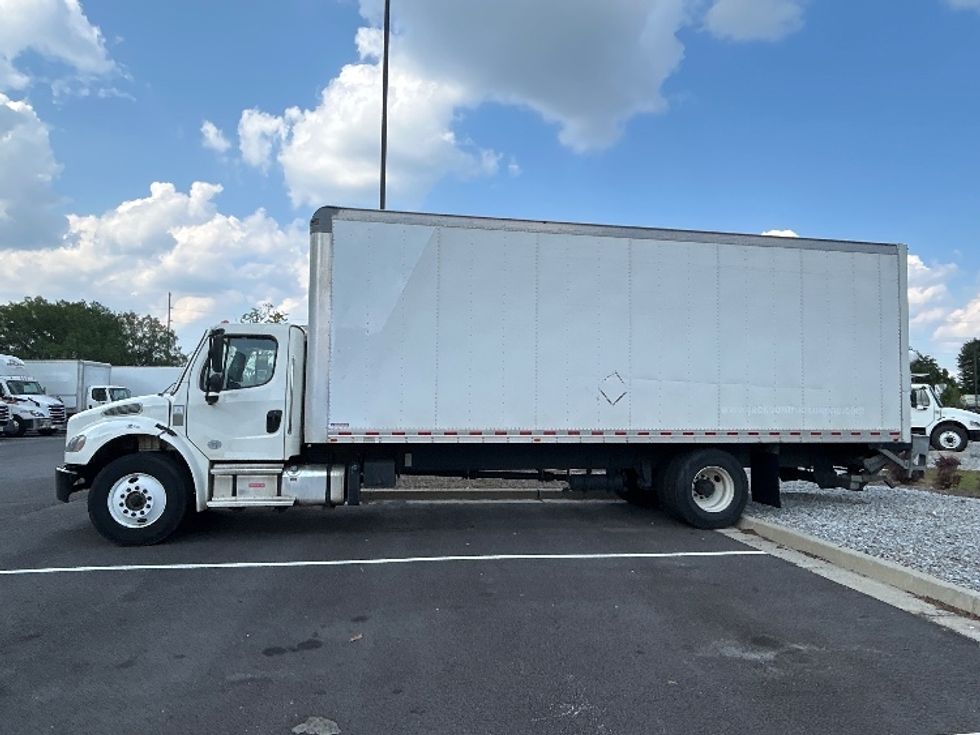Medium Duty Box Truck-Light and Medium Duty Trucks-Freightliner-2022-M2-Atlanta (Forest Park)-GA-243,805\n\t\tmiles-$ 53,000 - Image 4