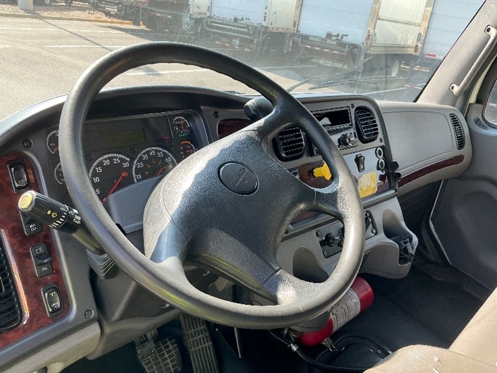 Medium Duty Box Truck-Light and Medium Duty Trucks-Freightliner-2022-M2-Atlanta (Forest Park)-GA-243,805\n\t\tmiles-$ 53,000 - Image 17