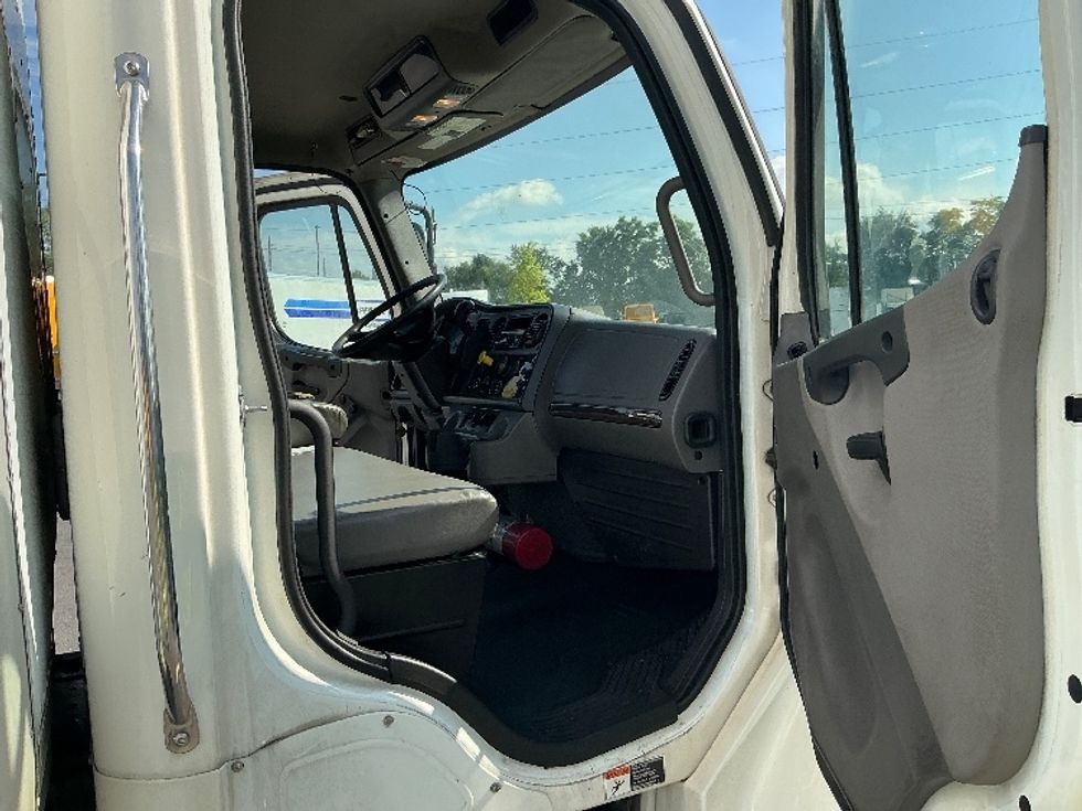 Medium Duty Box Truck-Light and Medium Duty Trucks-Freightliner-2022-M2-Atlanta (Forest Park)-GA-243,805\n\t\tmiles-$ 53,000 - Image 20