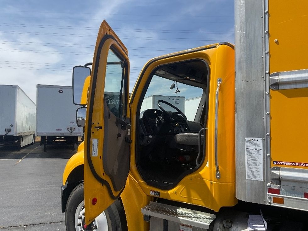 Medium Duty Box Truck-Light and Medium Duty Trucks-Freightliner-2022-M2-Aurora-CO-109,077\n\t\tmiles-$ 75,500 - Image 16