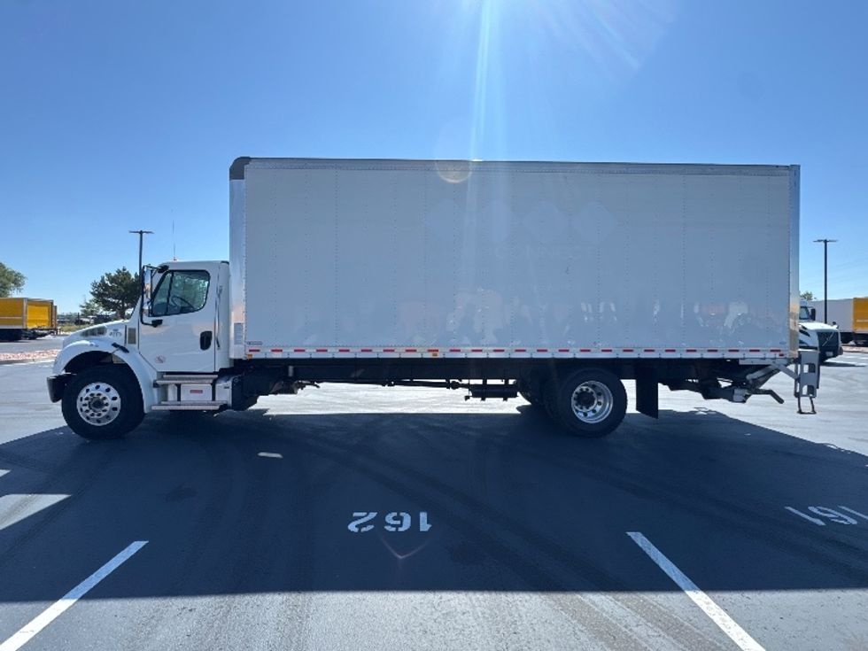Medium Duty Box Truck-Light and Medium Duty Trucks-Freightliner-2022-M2-Aurora-CO-163,146\n\t\tmiles-$ 69,750 - Image 4