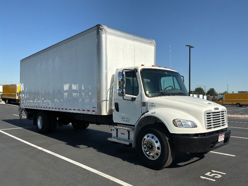 Medium Duty Box Truck-Light and Medium Duty Trucks-Freightliner-2022-M2-Aurora-CO-172,838\n\t\tmiles-$ 65,500 - Image 1