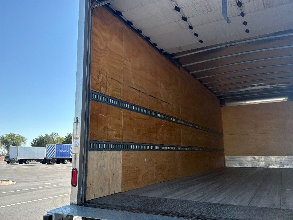 Medium Duty Box Truck-Light and Medium Duty Trucks-Freightliner-2022-M2-Aurora-CO-172,838\n\t\tmiles-$ 65,500 - Image 11
