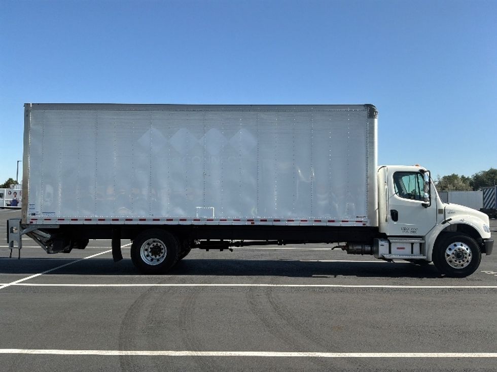 Medium Duty Box Truck-Light and Medium Duty Trucks-Freightliner-2022-M2-Aurora-CO-172,838\n\t\tmiles-$ 65,500 - Image 15