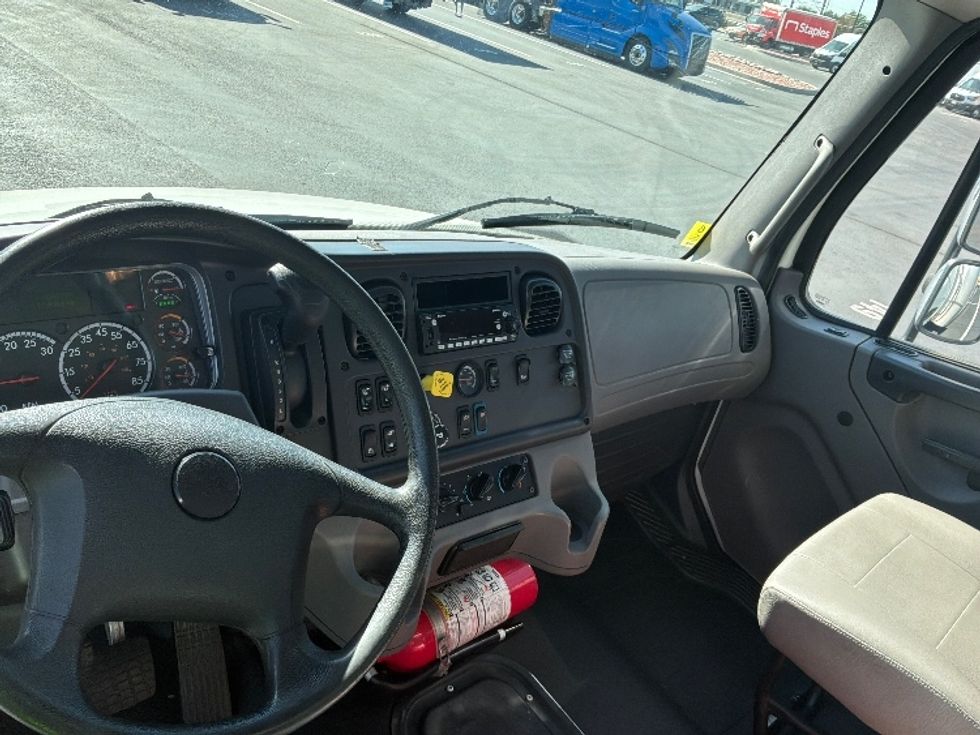 Medium Duty Box Truck-Light and Medium Duty Trucks-Freightliner-2022-M2-Aurora-CO-172,838\n\t\tmiles-$ 65,500 - Image 18