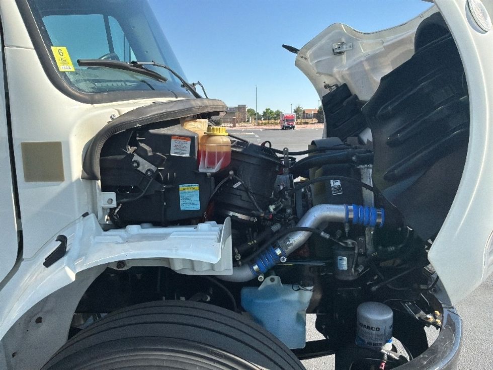 Medium Duty Box Truck-Light and Medium Duty Trucks-Freightliner-2022-M2-Aurora-CO-172,838\n\t\tmiles-$ 65,500 - Image 23