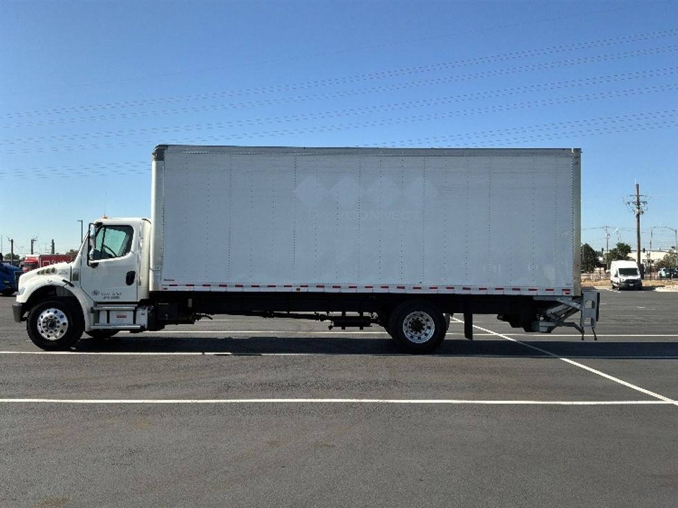 Medium Duty Box Truck-Light and Medium Duty Trucks-Freightliner-2022-M2-Aurora-CO-172,838\n\t\tmiles-$ 65,500 - Image 4