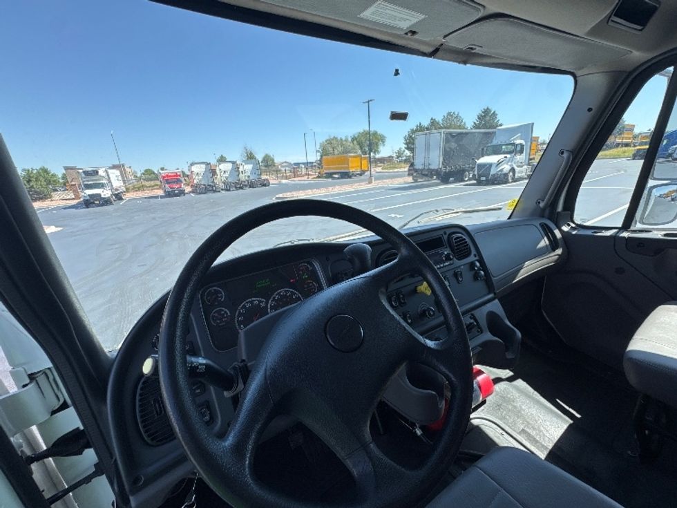 Medium Duty Box Truck-Light and Medium Duty Trucks-Freightliner-2022-M2-Aurora-CO-197,088\n\t\tmiles-$ 63,750 - Image 18
