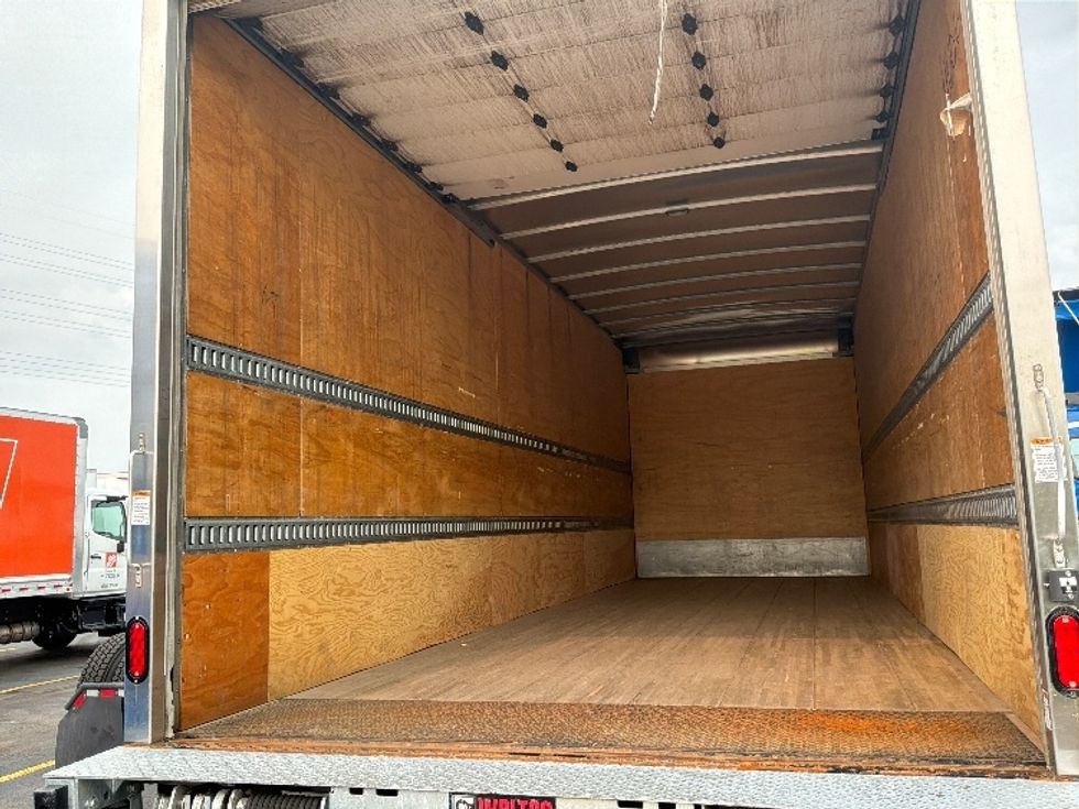 Medium Duty Box Truck-Light and Medium Duty Trucks-Freightliner-2022-M2-Aurora-CO-205,225\n\t\tmiles-$ 56,500 - Image 11