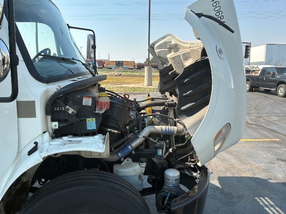 Medium Duty Box Truck-Light and Medium Duty Trucks-Freightliner-2022-M2-Aurora-CO-205,225\n\t\tmiles-$ 56,500 - Image 23