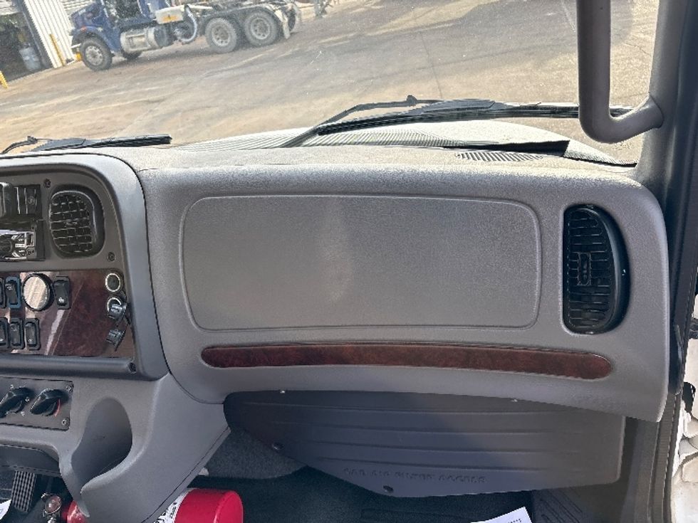 Medium Duty Box Truck-Light and Medium Duty Trucks-Freightliner-2022-M2-Aurora-CO-96,543\n\t\tmiles-$ 78,750 - Image 20