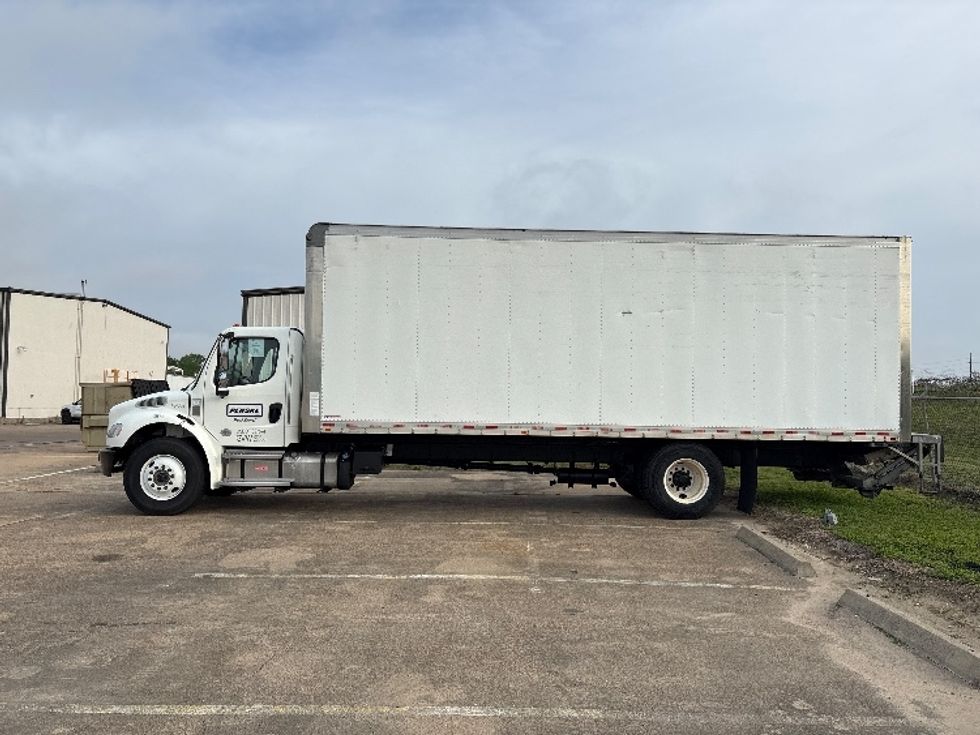 Medium Duty Box Truck-Light and Medium Duty Trucks-Freightliner-2022-M2-Aurora-CO-96,543\n\t\tmiles-$ 78,750 - Image 4