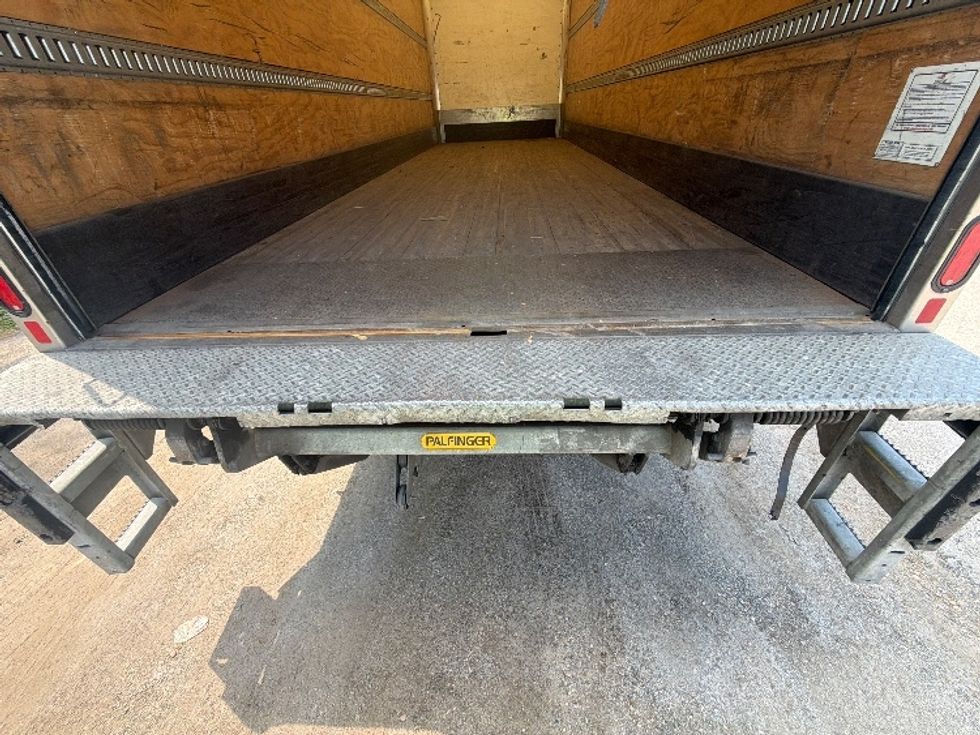 Medium Duty Box Truck-Light and Medium Duty Trucks-Freightliner-2022-M2-Baltimore-MD-205,066\n\t\tmiles-$ 56,000 - Image 10