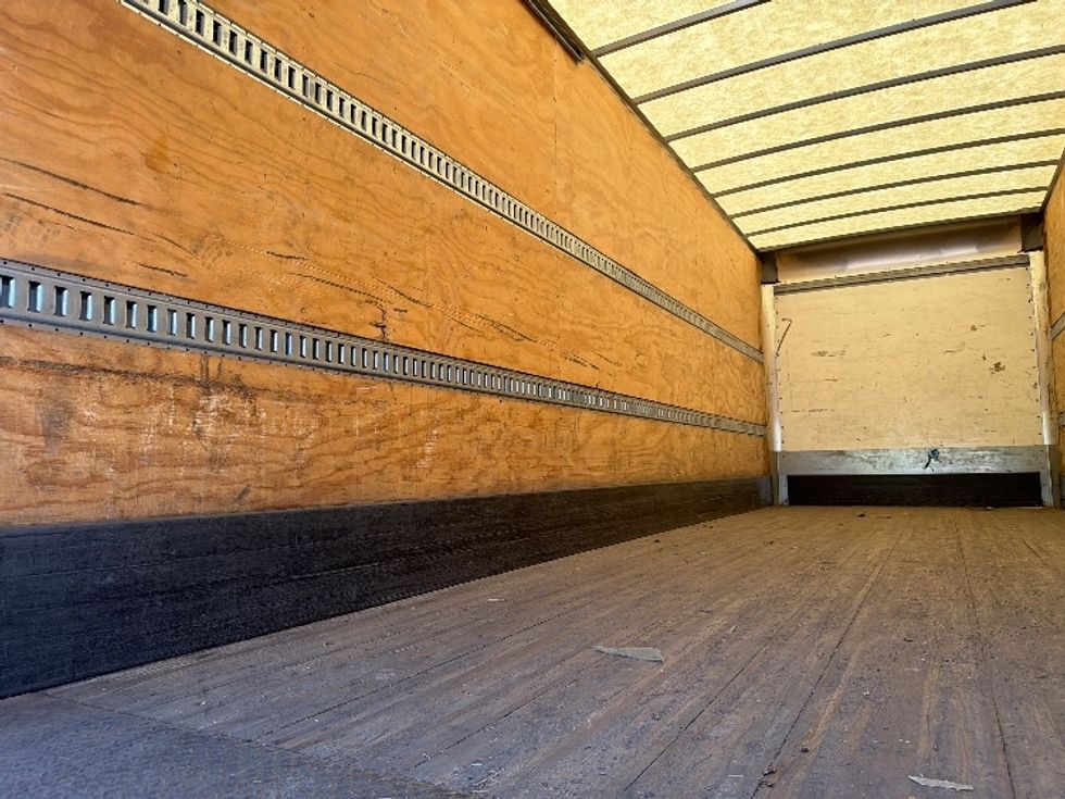 Medium Duty Box Truck-Light and Medium Duty Trucks-Freightliner-2022-M2-Baltimore-MD-205,066\n\t\tmiles-$ 56,000 - Image 15