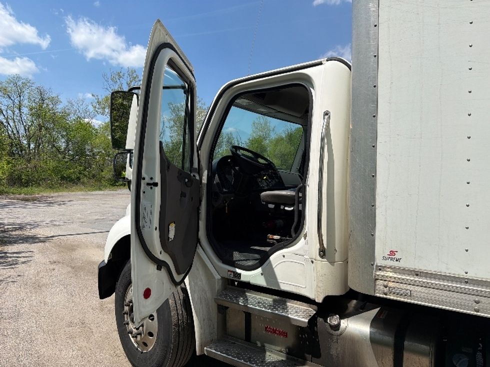 Medium Duty Box Truck-Light and Medium Duty Trucks-Freightliner-2022-M2-Baltimore-MD-205,066\n\t\tmiles-$ 56,000 - Image 17
