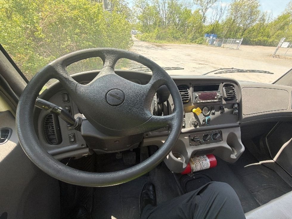 Medium Duty Box Truck-Light and Medium Duty Trucks-Freightliner-2022-M2-Baltimore-MD-205,066\n\t\tmiles-$ 56,000 - Image 19