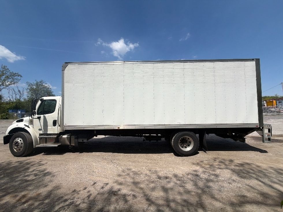 Medium Duty Box Truck-Light and Medium Duty Trucks-Freightliner-2022-M2-Baltimore-MD-205,066\n\t\tmiles-$ 56,000 - Image 4
