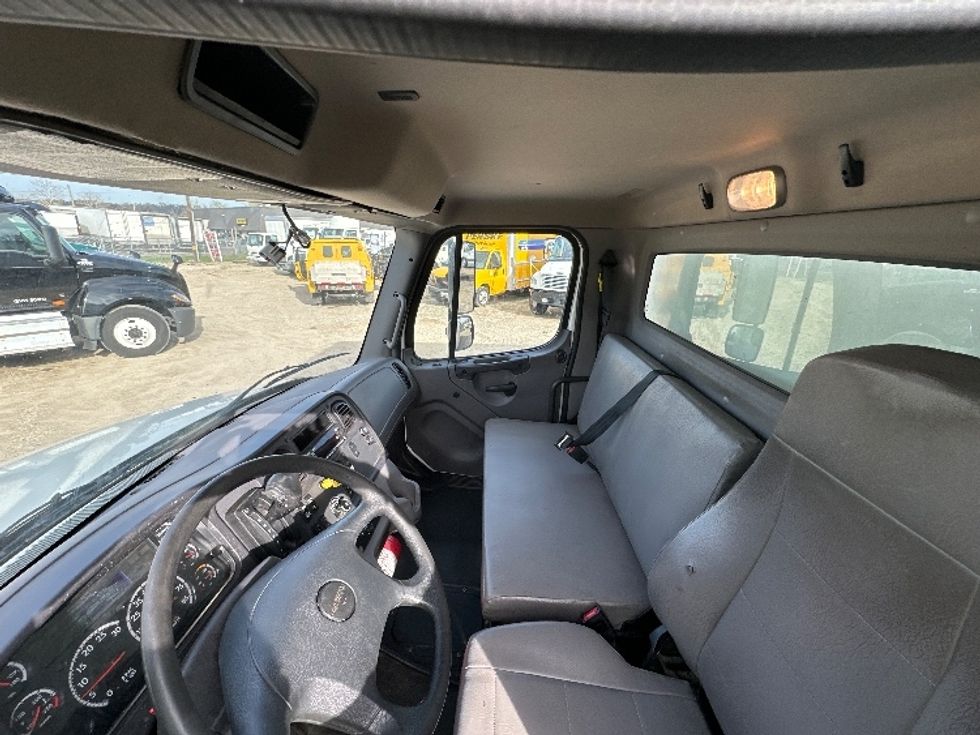 Medium Duty Box Truck-Light and Medium Duty Trucks-Freightliner-2022-M2-Baltimore-MD-221,047\n\t\tmiles-$ 53,000 - Image 19