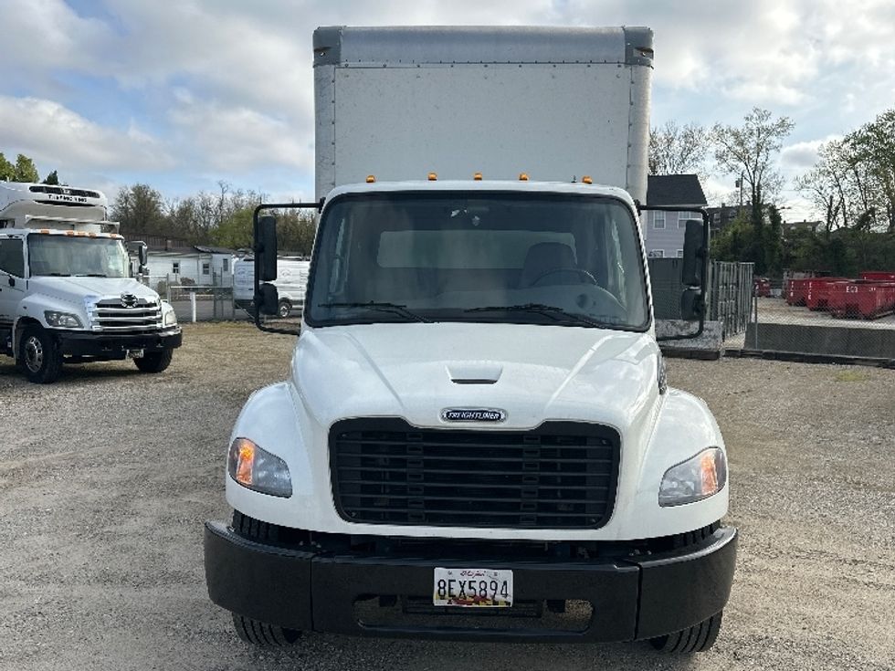 Medium Duty Box Truck-Light and Medium Duty Trucks-Freightliner-2022-M2-Baltimore-MD-221,047\n\t\tmiles-$ 53,000 - Image 2