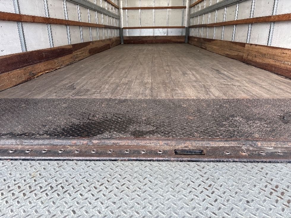 Medium Duty Box Truck-Light and Medium Duty Trucks-Freightliner-2022-M2-Baton Rouge-LA-136,236\n\t\tmiles-$ 61,500 - Image 10