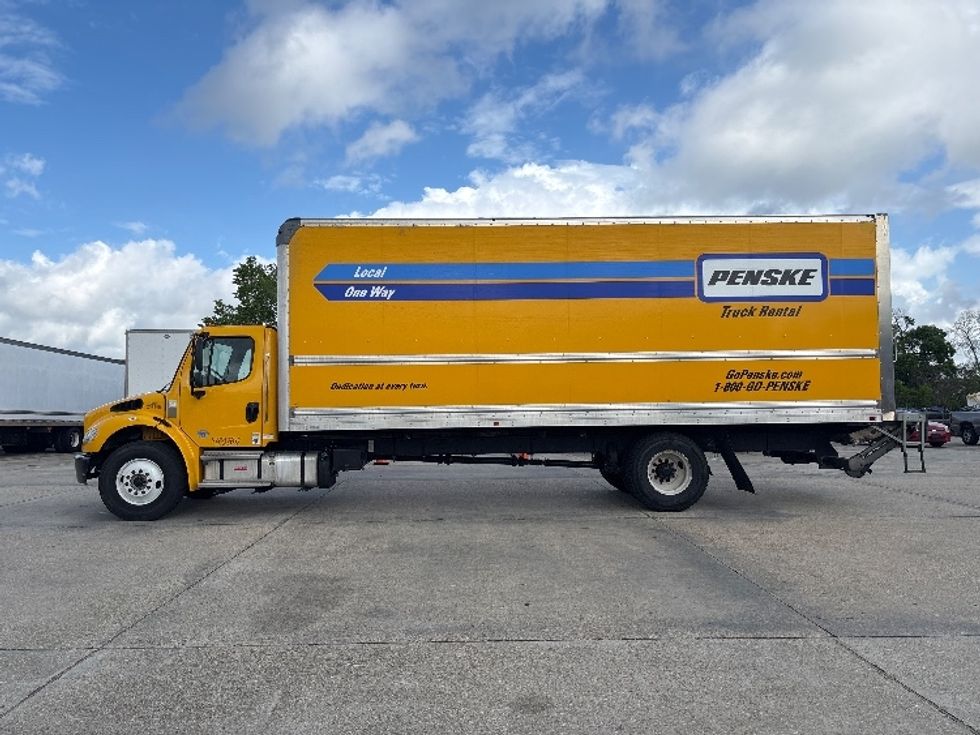 Medium Duty Box Truck-Light and Medium Duty Trucks-Freightliner-2022-M2-Baton Rouge-LA-136,236\n\t\tmiles-$ 61,500 - Image 4