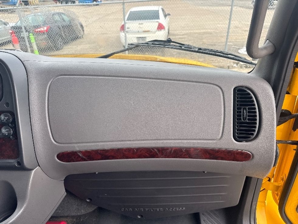 Medium Duty Box Truck-Light and Medium Duty Trucks-Freightliner-2022-M2-Beaumont-TX-84,868\n\t\tmiles-$ 79,000 - Image 21